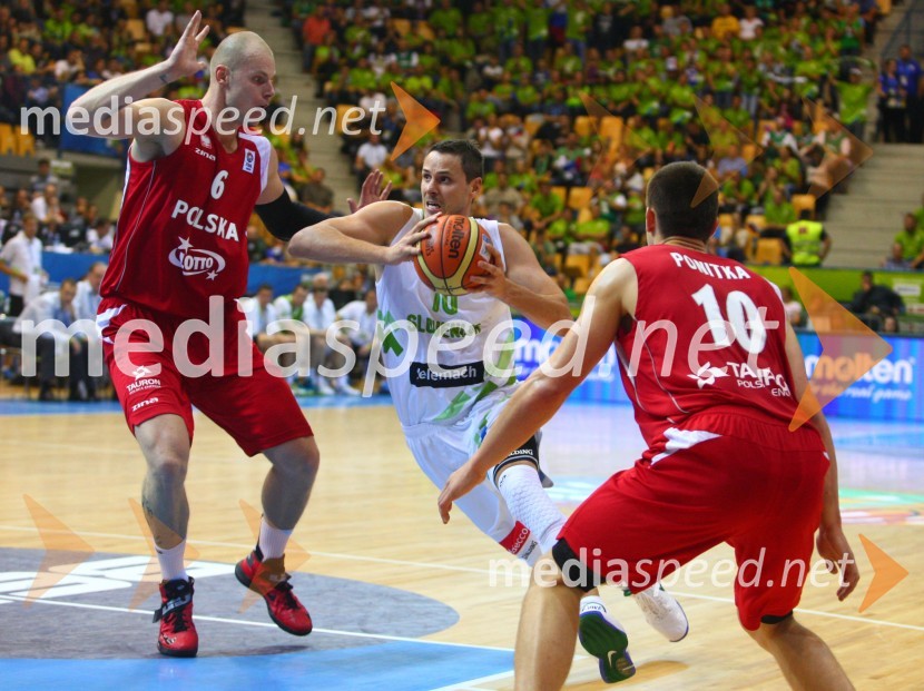 Maciej Lampe, poljski košarkar; Boštjan Nachbar, slovenski košarkar; Mateusz Ponitka, poljski košarkarEurobasket 2013, Slovenija - Poljska