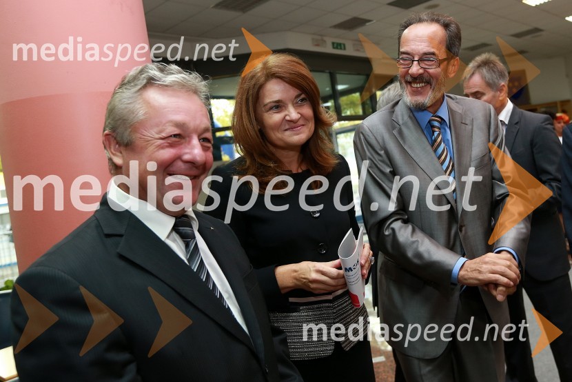 Mag. Stanko Stepišnik, minister za gospodarski razvoj in tehnologijo; Breda Obrez Preskar, izvršna direktorica Celjski sejem d.d.; Pavel Sedovnik, v.d. generalnega sekretarja OZS46. MOS  - Celjski sejem, otvoritev