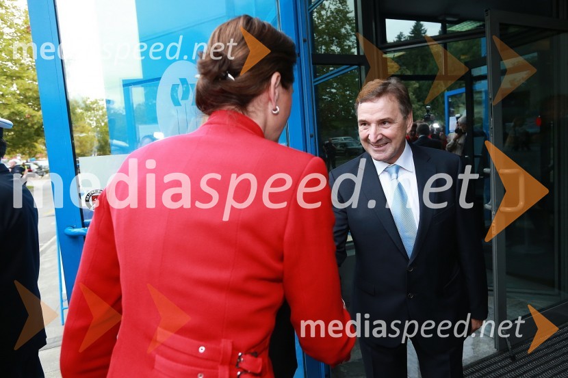 Alenka Bratušek, predsednica vlade Republike Slovenije; Branko Meh, predsednik OZS46. MOS  - Celjski sejem, otvoritev