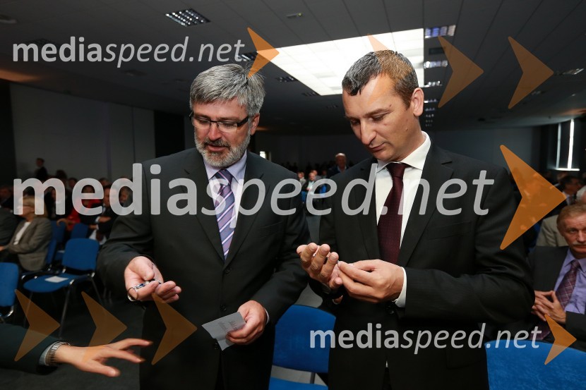 Roman Jakič, minister za obrambo; Samo Omerzel, minister za infrastrukturo in prostor46. MOS  - Celjski sejem, otvoritev