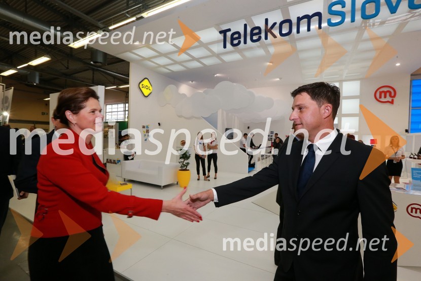 Alenka Bratušek, predsednica vlade Republike Slovenije;&nbsp;Igor Jecl, direktor sektorja za prodajo, Telekom Slovenije46. MOS  - Celjski sejem, otvoritev