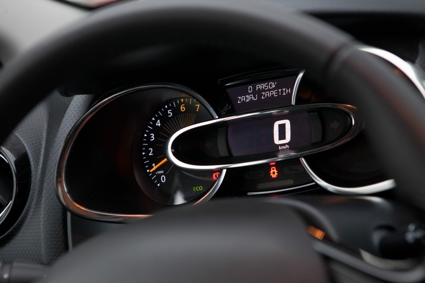 Renault Clio Grandtour Dynamique TCe90 Stop&Start, notranjostRenault Clio Grandtour Dynamique TCe90 Stop&Start, mediaspeed test