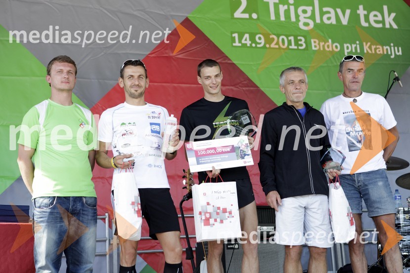 ...; Aljoša Smolnikar, 2. mesto v teku na 21km; Blaž Grad, 1. mesto v teku na 21km; Boštjan Švab, 3. mesto v teku na 21km; Dušan Mravlje, ultramaratonecTriglav tek 2013