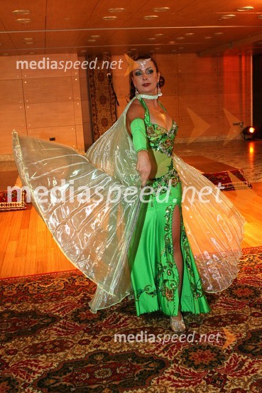 Mateja Pevec, trebušna plesalkaVečer pokroviteljev v Cankarjevem domu