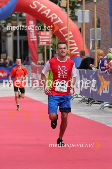 Boštjan	Mlaker4. Eko maraton Maribor, tekaški maraton