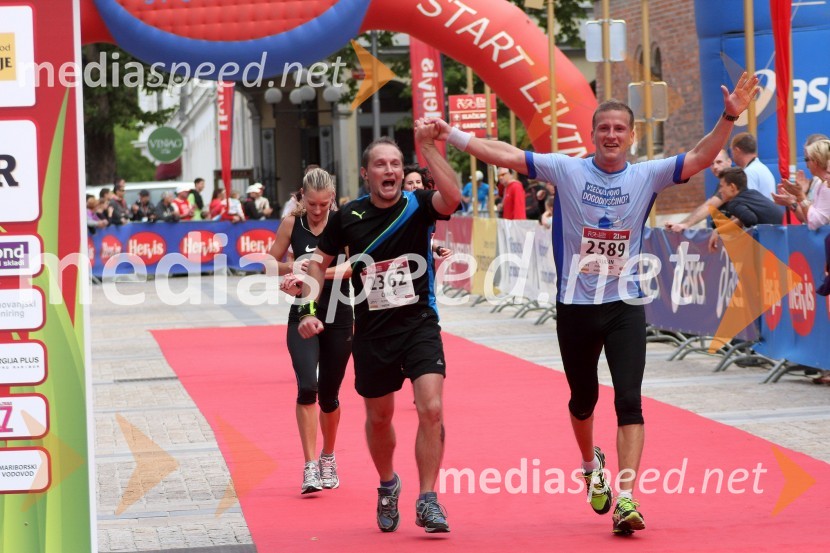 Bojan	Črnčič;&nbsp;Goran	Vujasin4. Eko maraton Maribor, tekaški maraton