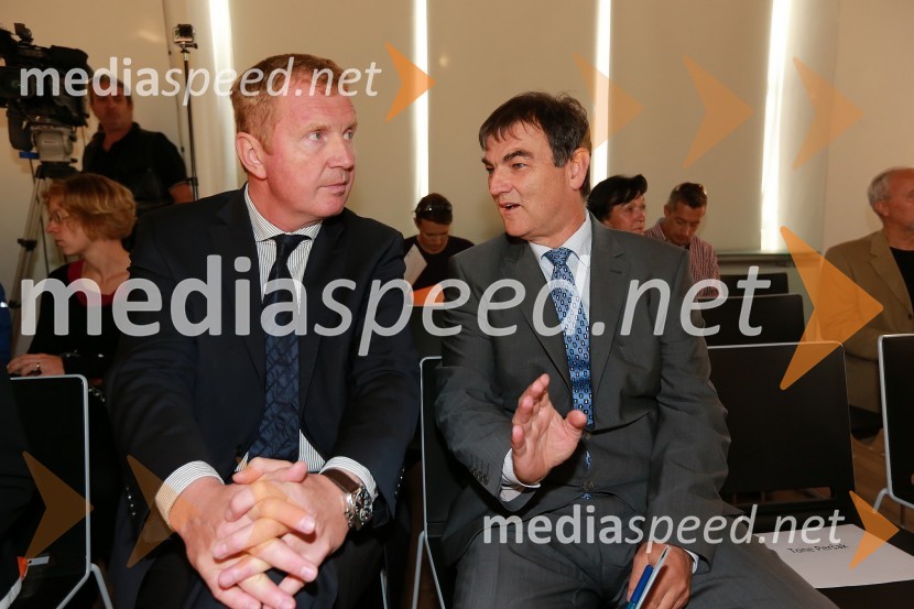 Mag. Miran Gajšek, predsednik Odbora za infrastrukturo, okolje in prostor Ljubljanske ubrane regije; mag. Bojan Žlender, v.d. generalnega direktorja Direktorata za promet, Ministrstvo za infrastrukturo in prostorTrajnostna mobilnost v Ljubljanski urbani regiji, okrogla miza