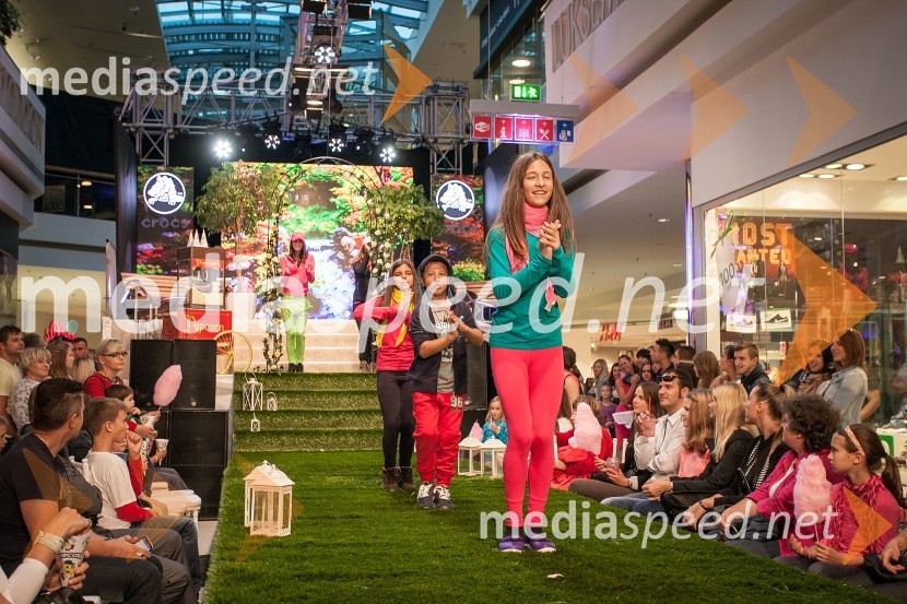 Nastop mladih manekenovJesenska modna revija v Cityparku