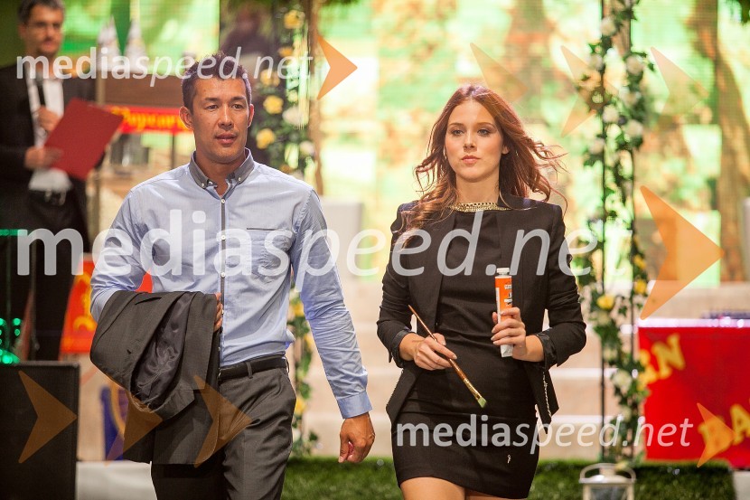 Taiji Tokuhisha, maneken; manekenkaJesenska modna revija v Cityparku