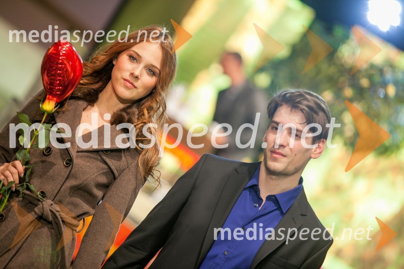 Manekenka in manekenJesenska modna revija v Cityparku