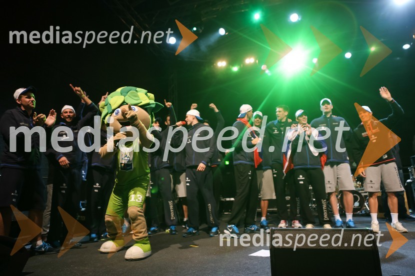 Slovenska košarkarska reprezentanca; maskota Eurobasket - LipkoEurobasket 2013, Slovenija - Ukrajina