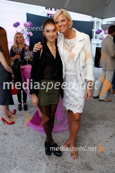 Zala Ribič; Nina Orel, podjetje TomideliPrva obletnica centra Estetika Medartis