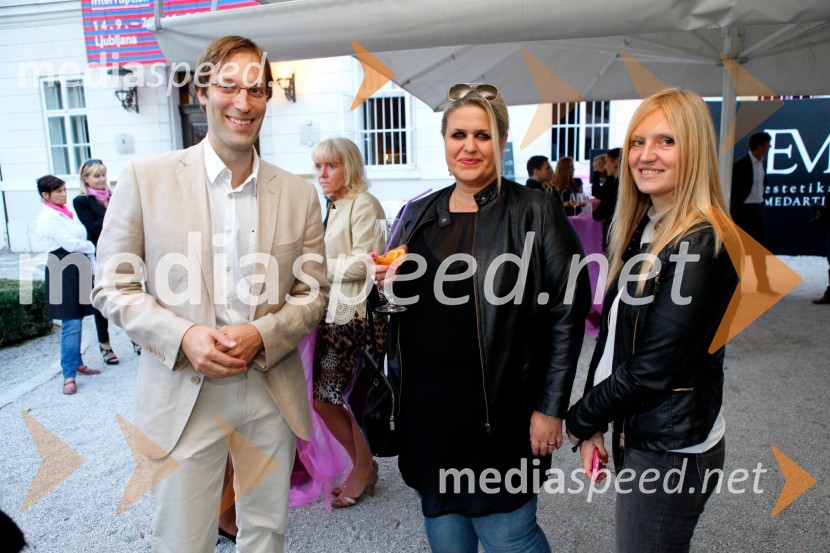 Dr. Krešimir Božikov, plastični kirurg; Sandra Bratuša, urednica revije Story; ...Prva obletnica centra Estetika Medartis