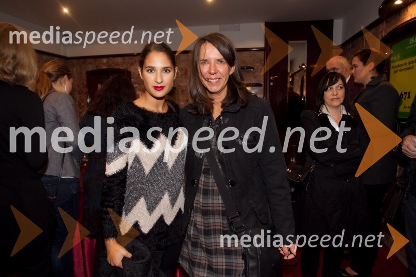 Saša Pavlin Stošić, igralka; Barbara RogeljPraznovanje, premiera predstave PG Kranj