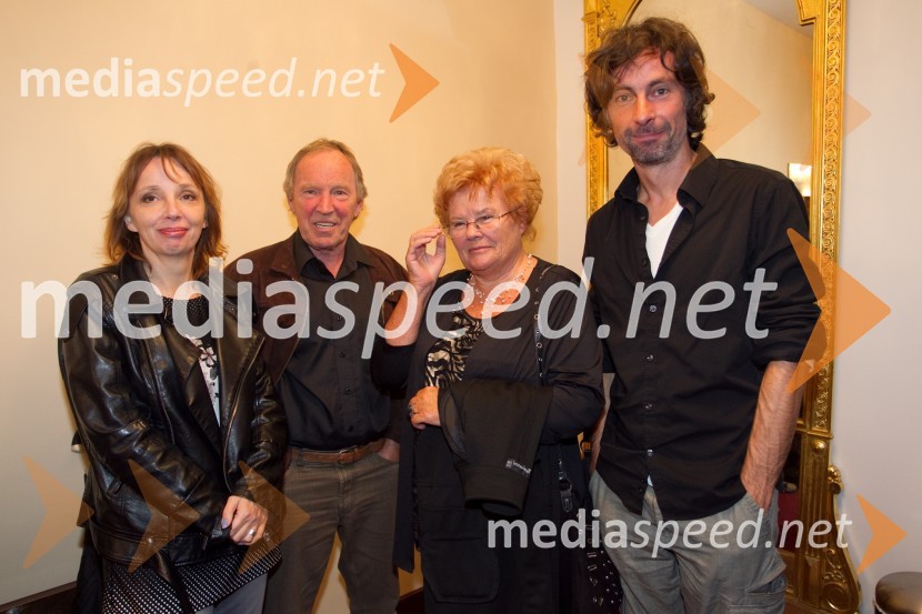 Vanja Slapar Ljubotin s starši; Uroš Rakovec, glasbenikPraznovanje, premiera predstave PG Kranj