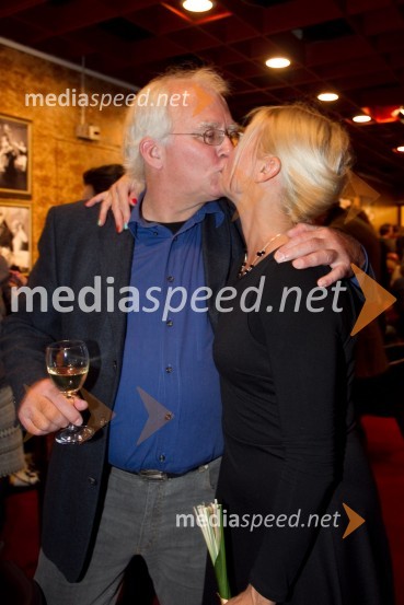Iztok Osojnik; soproga Darja Reichman, igralkaPraznovanje, premiera predstave PG Kranj