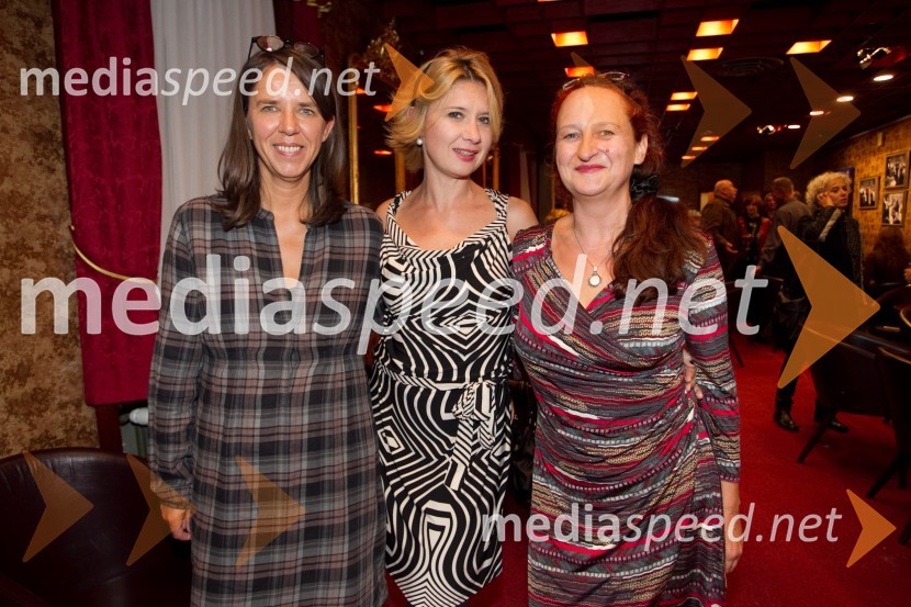 Barbara Rogelj; Vesna Pernarčič, igralka; Marinka Poštrak, umetniška vodja PGKPraznovanje, premiera predstave PG Kranj