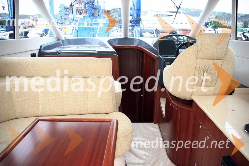 Galeon 330Galeon 330, test