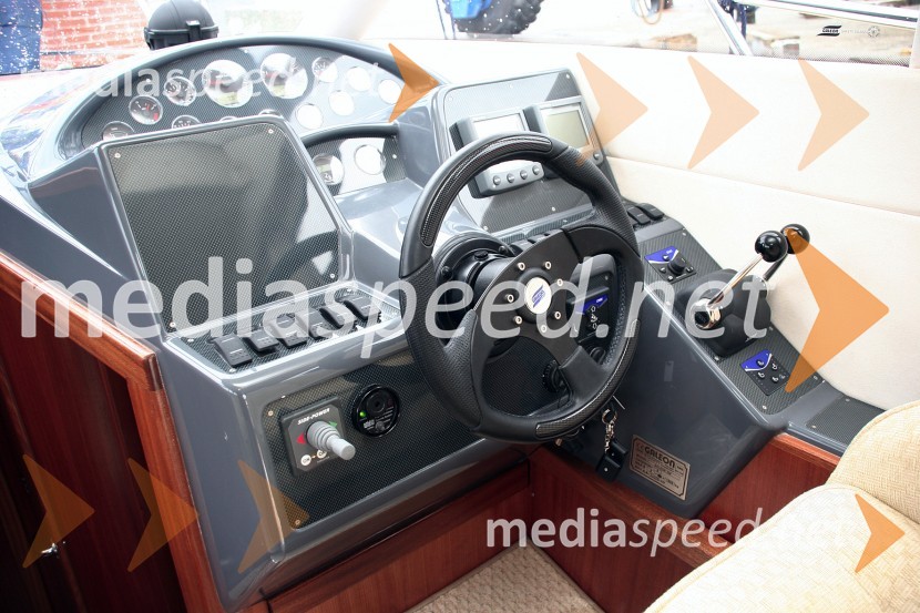 Galeon 330Galeon 330, test