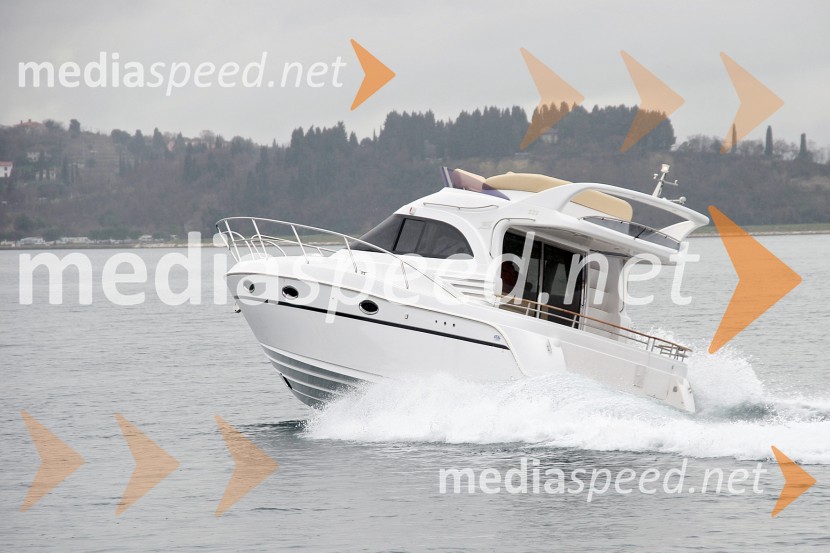 Galeon 330Galeon 330, test
