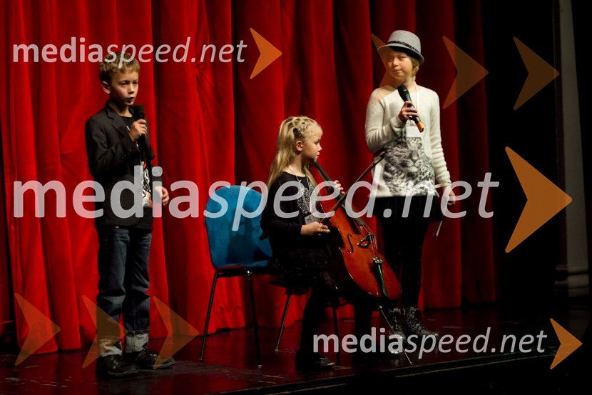 Miha Kogoj;  Oja Minea Šmid; Ana PribošičPazi, Pika!, premiera predstave LGL