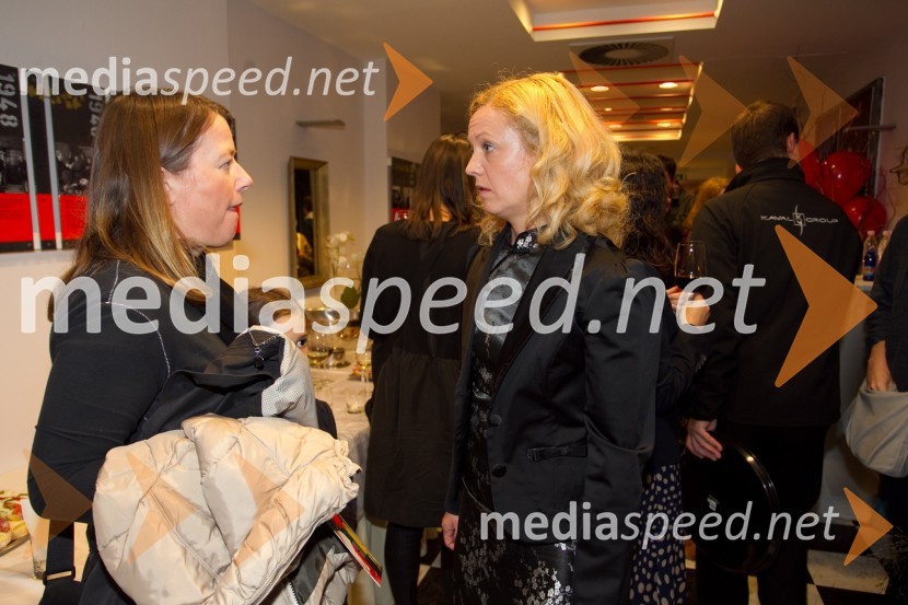 Petra Škofic; mag. Tina Kosi, upravnica SLG CeljePazi, Pika!, premiera predstave LGL