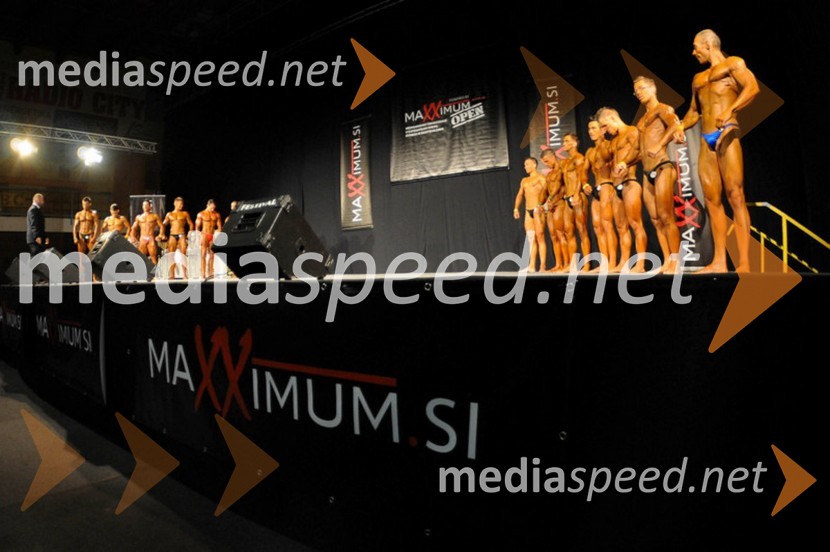 Maxximum Open 2013: bikini, fitness in bodybuilding
