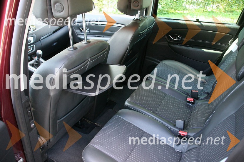 vsi sedeži imajo Isofix sistemRenault Scenic 1.5 dCi 110 Energy Dynamique, mediaspeed test