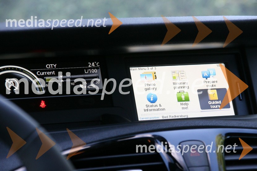 Renault Scenic 1.5 dCi 110 Energy Dynamique, notranjostRenault Scenic 1.5 dCi 110 Energy Dynamique, mediaspeed test