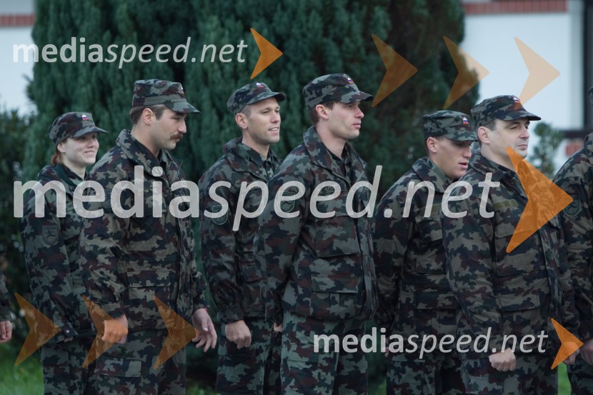 Filip Flisar, smučar prostega sloga; Matej Žagar, speedwayist; Gregor Brod, judo trenerVrhunski slovenski športniki na usposabljanju v vojski, Bohinjska Bela