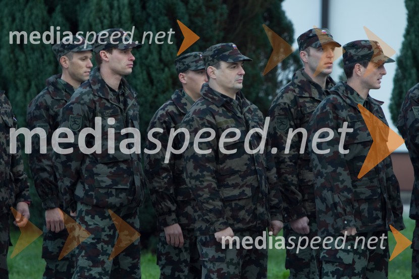 Matej Žagar, speedwayist; Gregor Brod, judo trener; Tomaž Pirih, veslačVrhunski slovenski športniki na usposabljanju v vojski, Bohinjska Bela