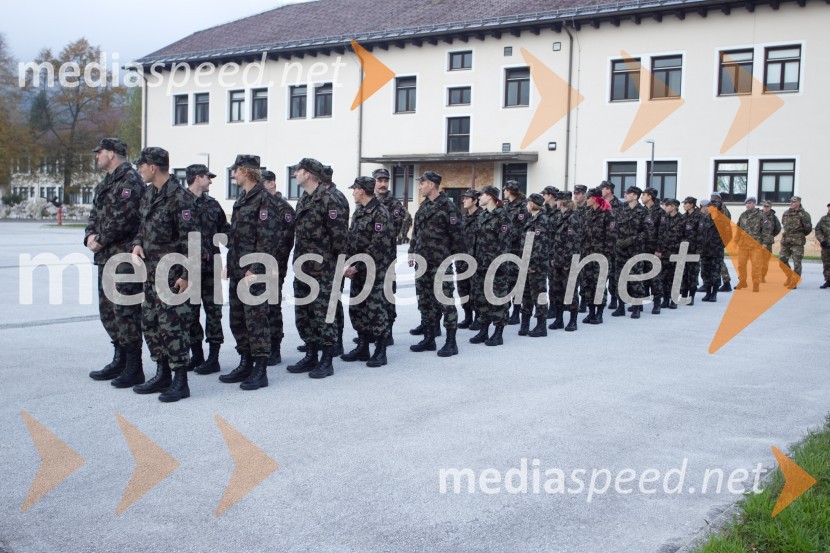 Športniki na usposabljanju v vojašnici Boštjana KekcaVrhunski slovenski športniki na usposabljanju v vojski, Bohinjska Bela