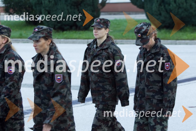 Športniki na usposabljanju v vojašnici Boštjana KekcaVrhunski slovenski športniki na usposabljanju v vojski, Bohinjska Bela