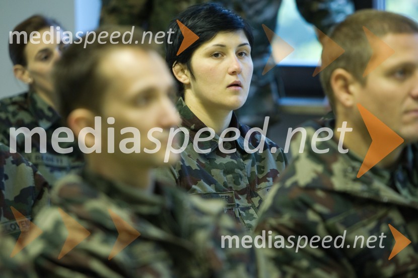 Lucija Polavder, judoistkaVrhunski slovenski športniki na usposabljanju v vojski, Bohinjska Bela