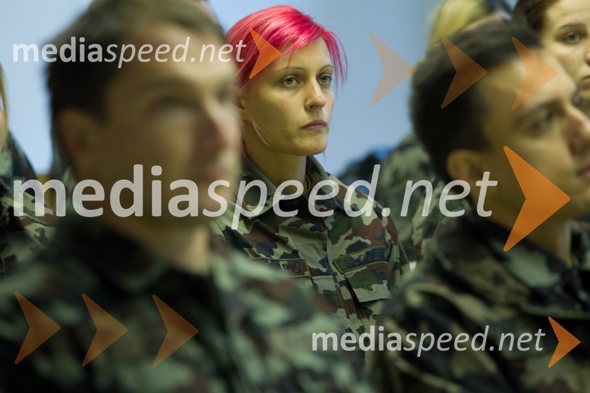 Nina Kolarič, atletikaVrhunski slovenski športniki na usposabljanju v vojski, Bohinjska Bela