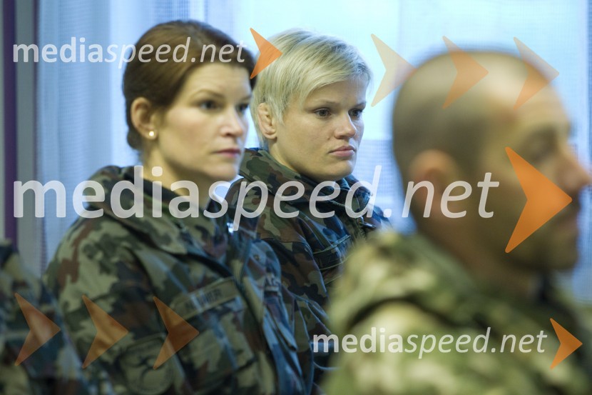 Urška Žolnir, judoistkaVrhunski slovenski športniki na usposabljanju v vojski, Bohinjska Bela