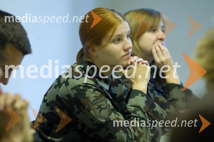 Tanja Šmid, plavalkaVrhunski slovenski športniki na usposabljanju v vojski, Bohinjska Bela