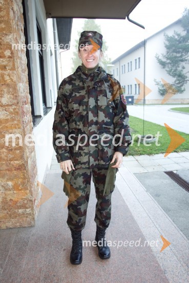 Sonja Roman,&nbsp;atletinjaVrhunski slovenski športniki na usposabljanju v vojski, Bohinjska Bela