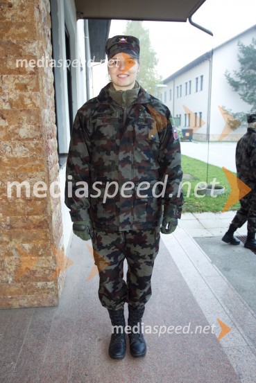 Maja Tvrdy,&nbsp;igralka badmintonaVrhunski slovenski športniki na usposabljanju v vojski, Bohinjska Bela