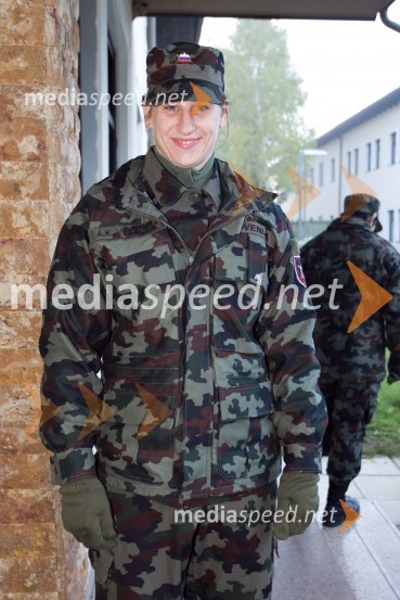 Anamari Klementina Velenšek, judoistkaVrhunski slovenski športniki na usposabljanju v vojski, Bohinjska Bela