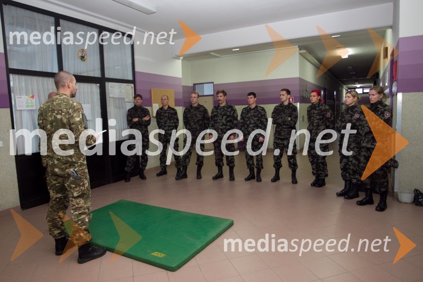 Športniki na usposabljanju v vojašnici Boštjana KekcaVrhunski slovenski športniki na usposabljanju v vojski, Bohinjska Bela