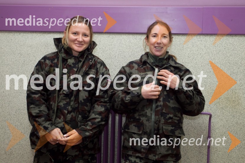 Špela Ponomarenko Janič, veslačica; Martina Čufar Potard, športna plezalkaVrhunski slovenski športniki na usposabljanju v vojski, Bohinjska Bela