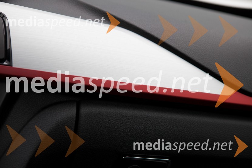 Sport Line notranjostBMW 320d Gran Turismo Sport Line, mediaspeed test