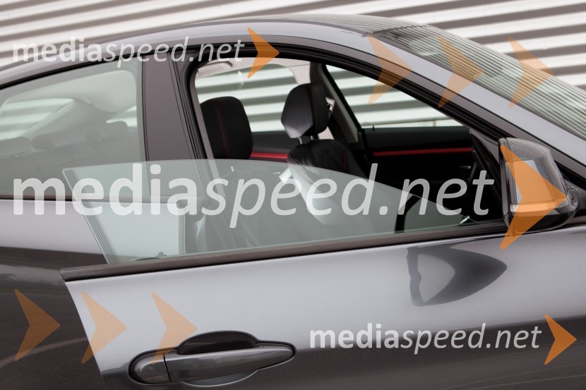 bočne šipe so brez okvirjaBMW 320d Gran Turismo Sport Line, mediaspeed test