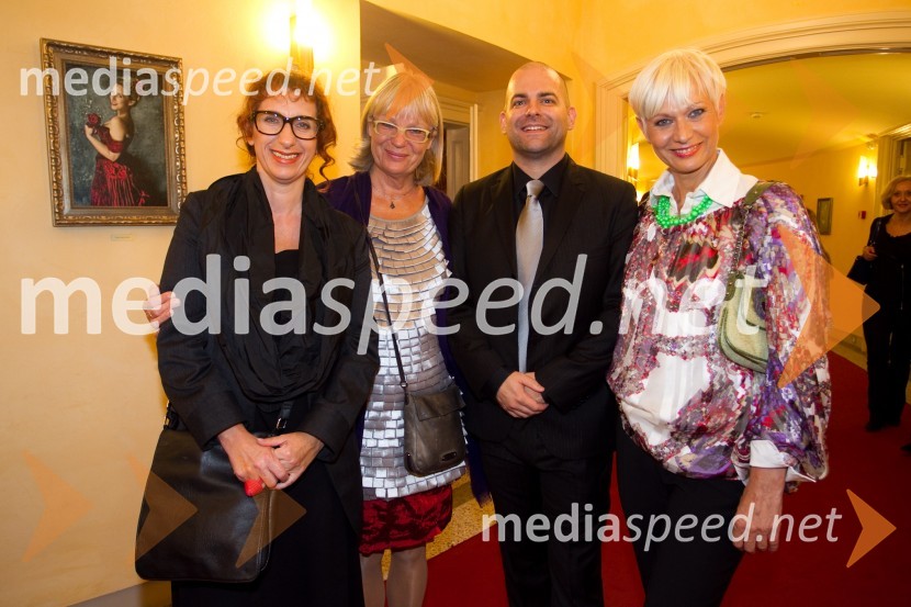 Vita Mavrič, šansonjerka; Nataša Kelhar, glasbena menedžerka; Matej Rotovnik; Barbra Drnač, novinarkaTrnuljčica, premiera baleta