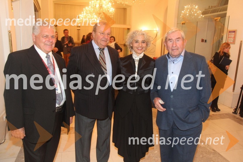 …; Rado Pavalec, igralec; Alja Predan, umetniška direktorica Festivala Borštnikovo srečanje; Jurij Souček, igralec48. Borštnikovo srečanje 2013, otvoritev festivala