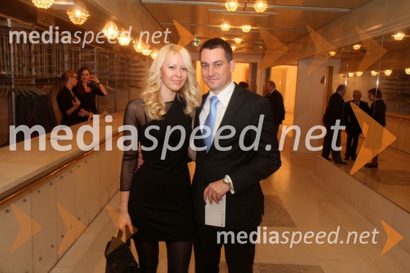 Polona Eržen; Marko Žula, direktor mestne uprave MOM48. Borštnikovo srečanje 2013, otvoritev festivala