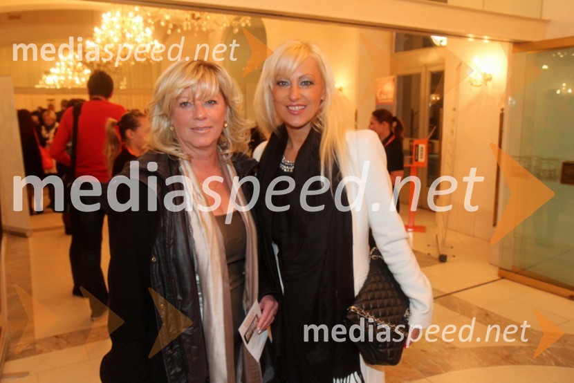 Tatjana Mileta, direktorica GIZ Stari Maribor ter programski vodja festivala Špasfest; Darja Lampret48. Borštnikovo srečanje 2013, otvoritev festivala