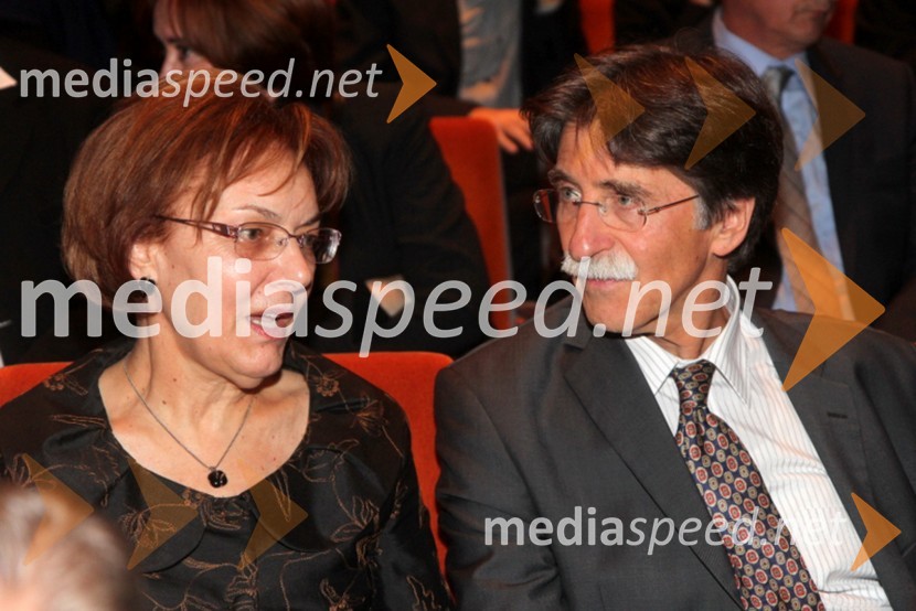 Majda Potrata, poslanka ; Jožko Čuk, direktor SNG Nova Gorica48. Borštnikovo srečanje 2013, otvoritev festivala