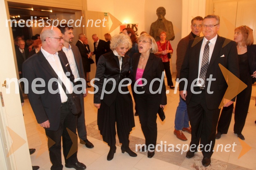 …; Alja Predan, umetniška direktorica Festivala Borštnikovo srečanje; Minu Kjuder, igralka; Dušan Mlakar, režiser48. Borštnikovo srečanje 2013, otvoritev festivala